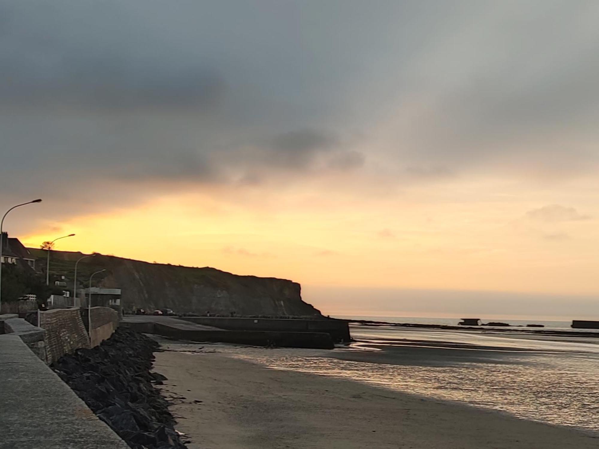 Le Cocon De Neptune Arromanches-les-Bains Exterior foto